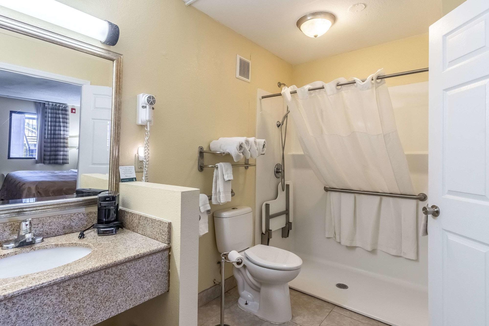 Quality Inn Франклин Екстериор снимка