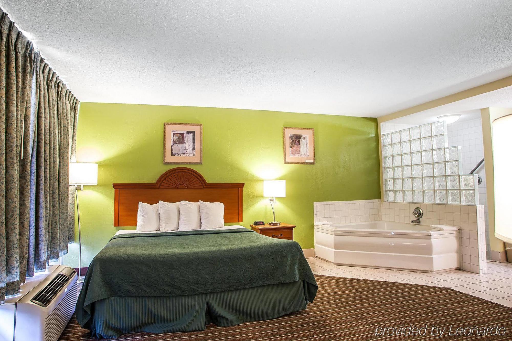 Quality Inn Франклин Екстериор снимка