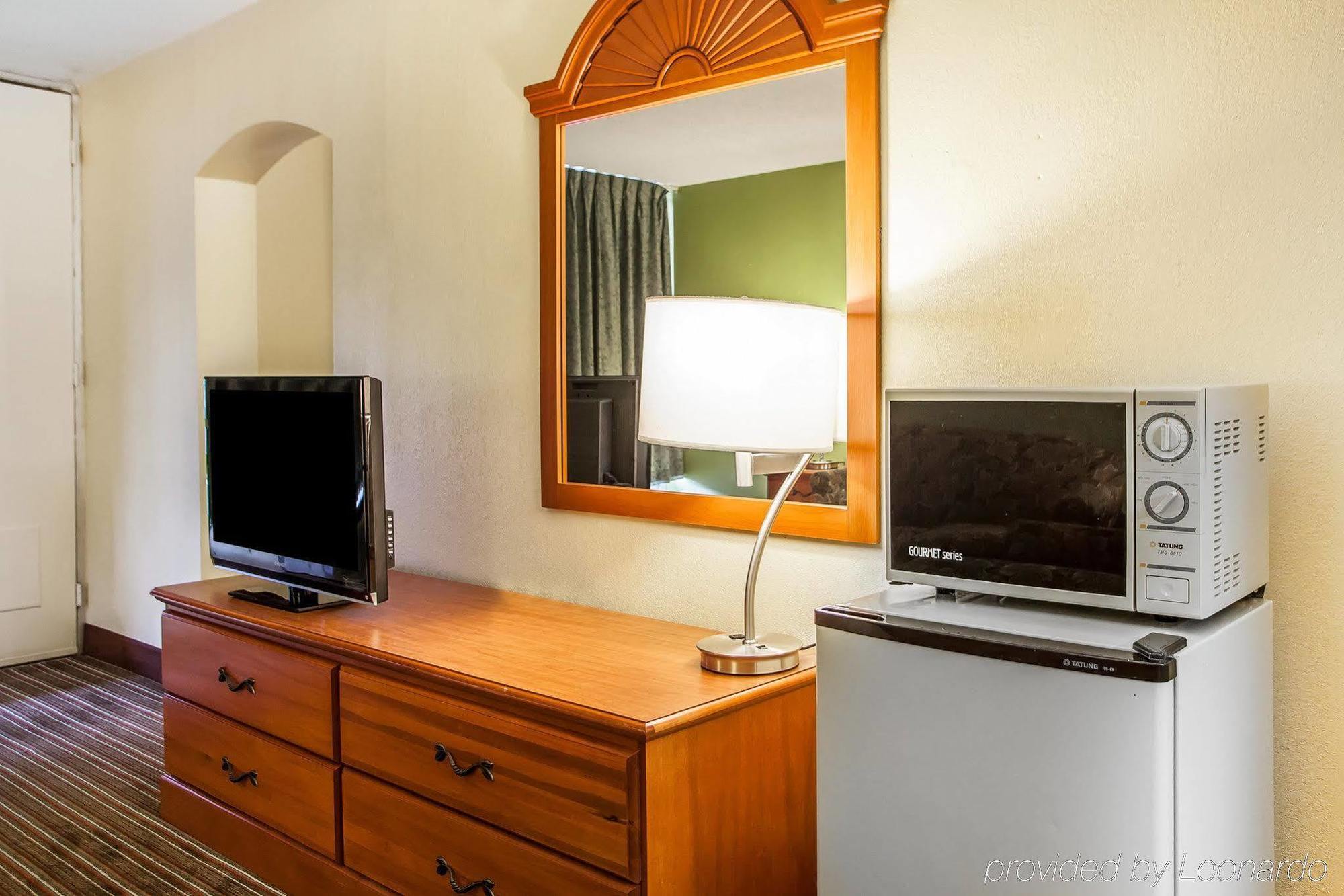 Quality Inn Франклин Екстериор снимка