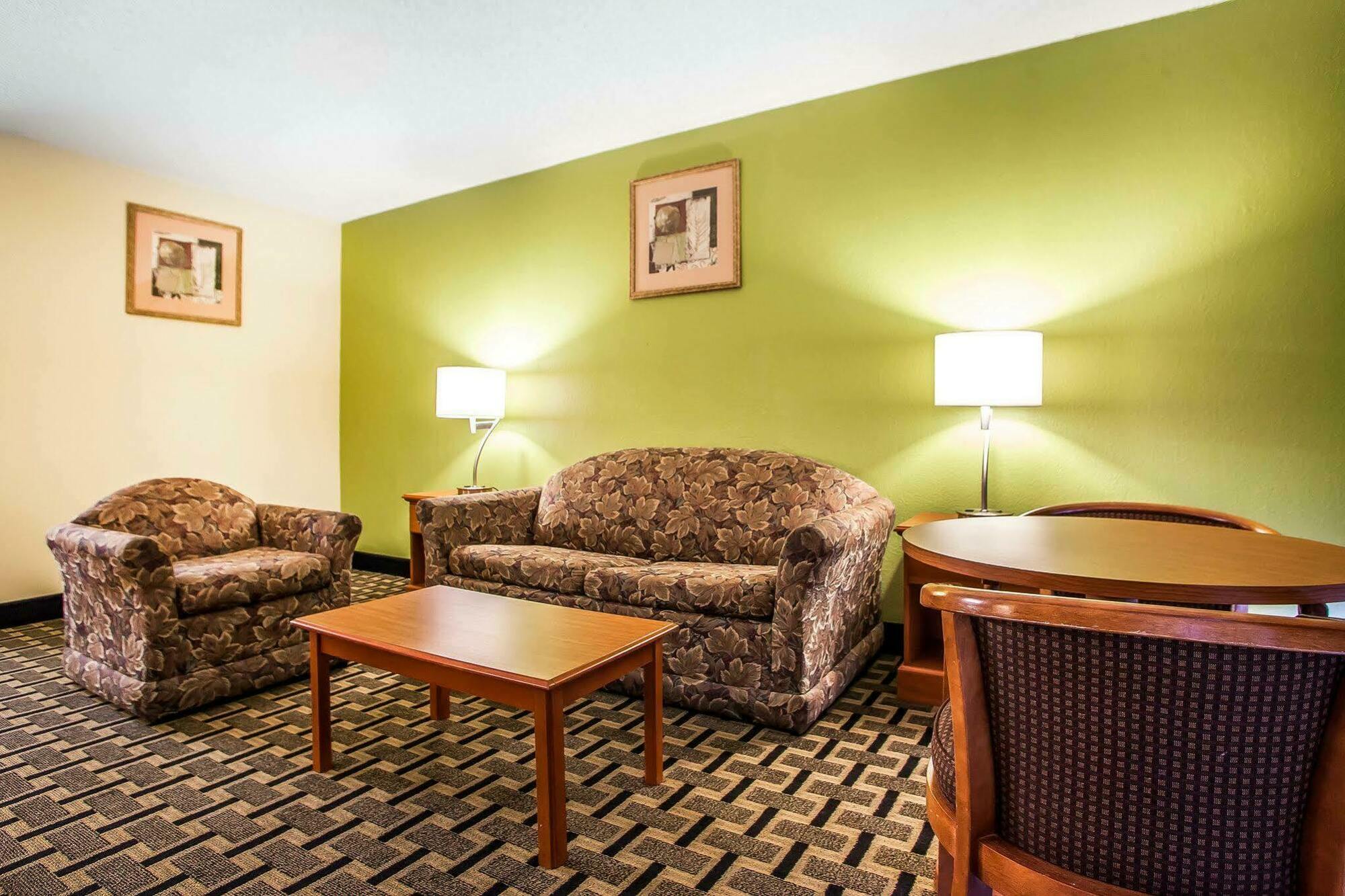 Quality Inn Франклин Екстериор снимка