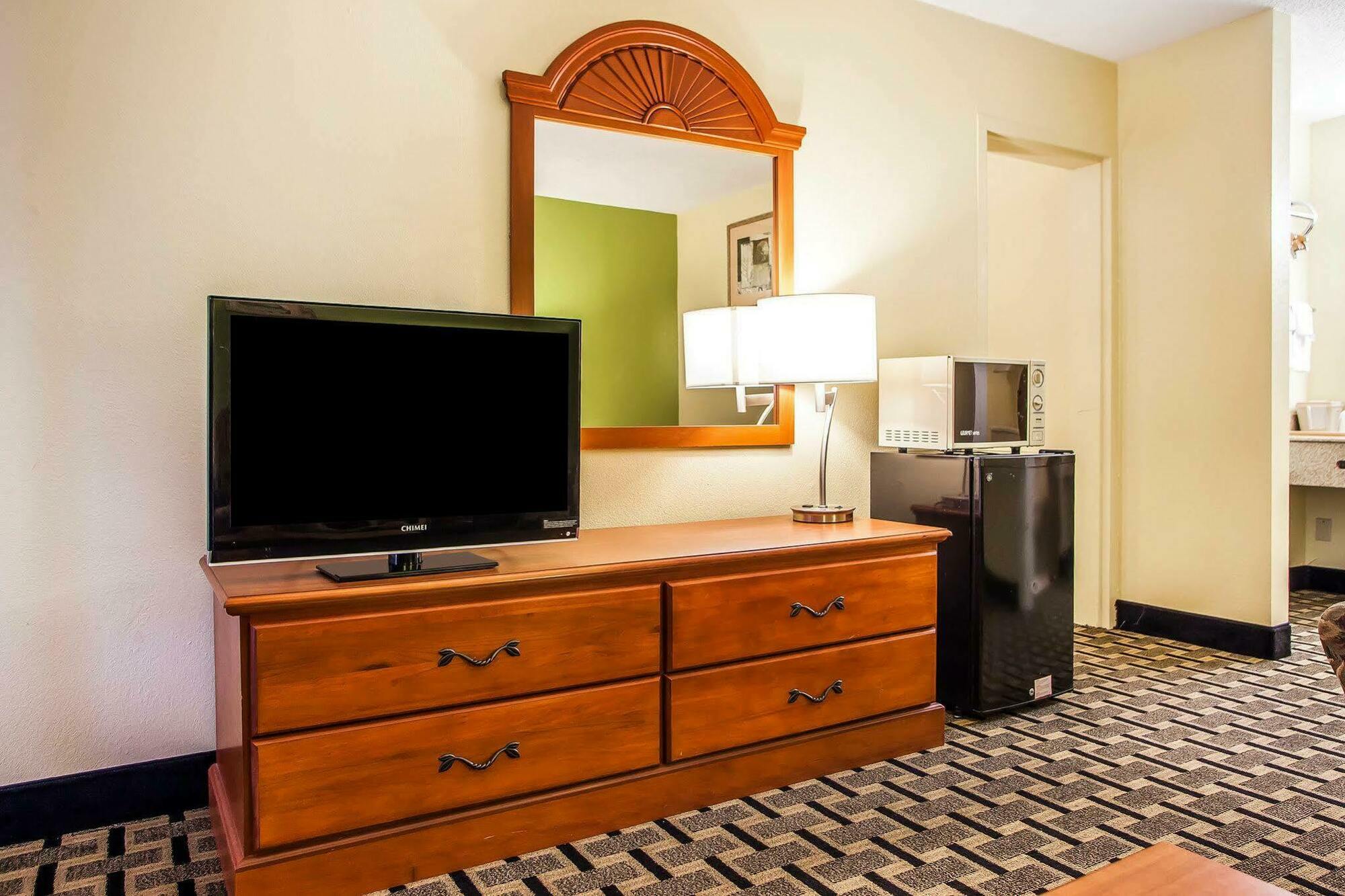 Quality Inn Франклин Екстериор снимка